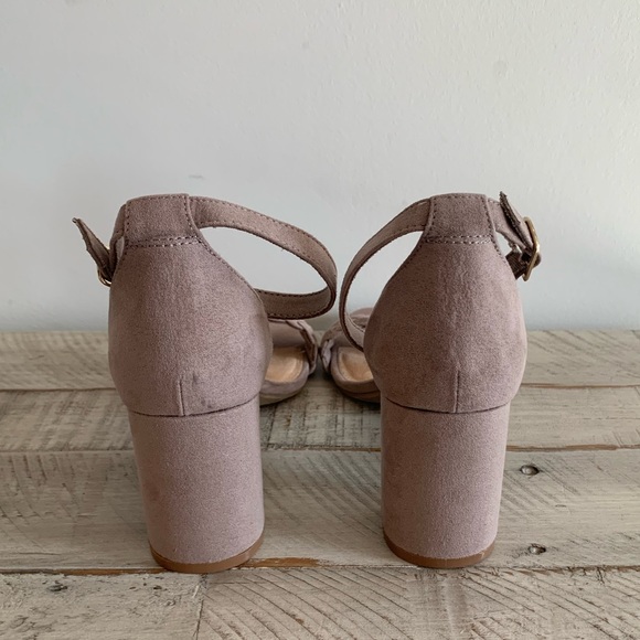 Old Navy Strappy Heels - Taupe - Picture 4 of 6